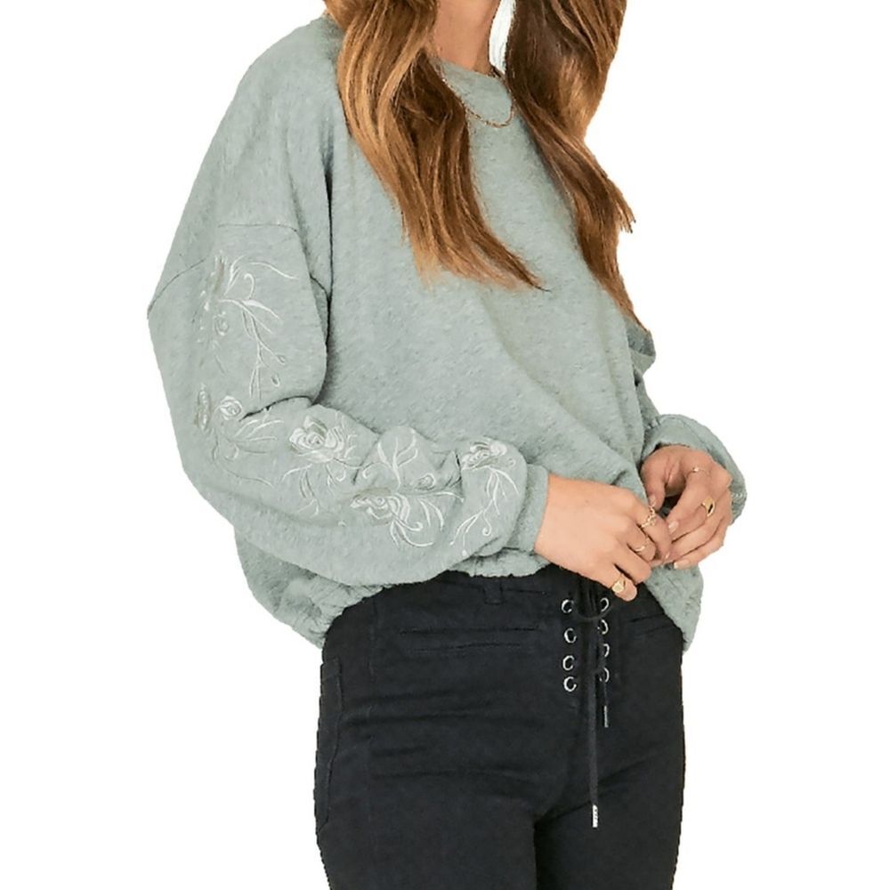 Amuse Society Cropped Embroidered Sweatshirt Large